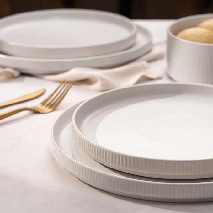 famiware Star Salad Plates for 6, 8 inches Plate Set, Stoneware Dinnerware, Small Dinner Plates for Dessert, Salad, Appetizer, Matte White