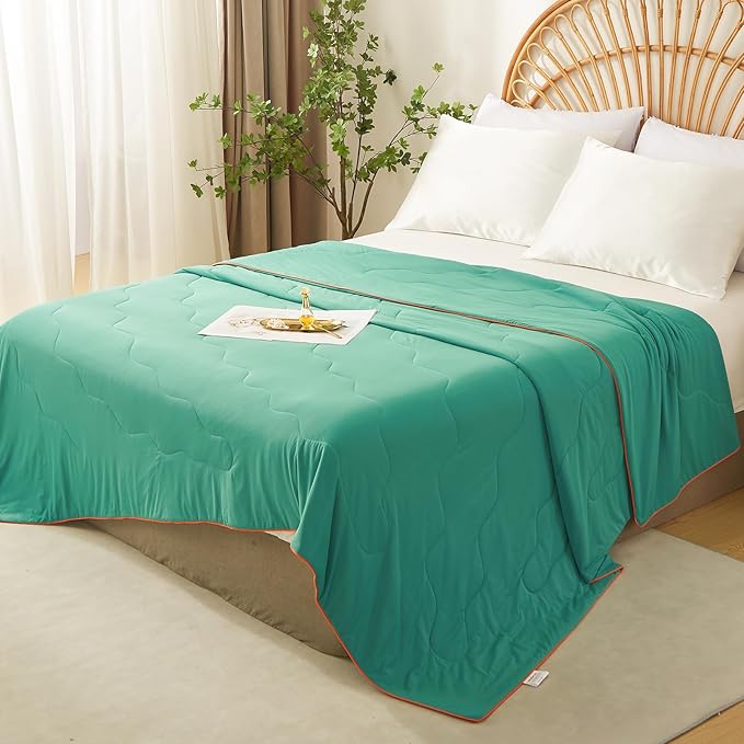 MorroMorn Cooling Comforter for Hot Sleepers & Night Sweats - IceyRest Cold Touch Technology, Lightweight Summer Blanket Breathable Silk Smooth (Watermelon Green, Full Queen Size 90"x90")