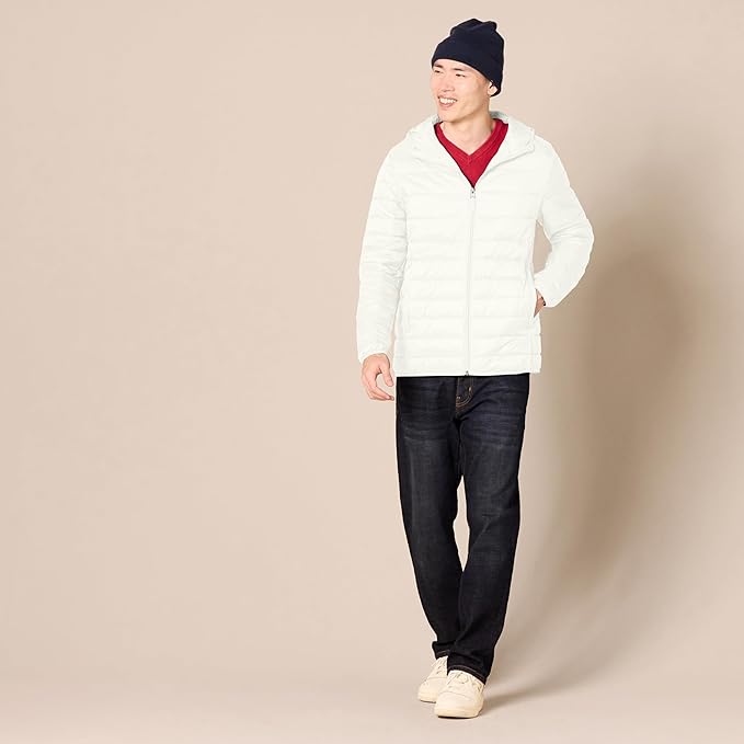 Amazon Essentials Men's Lightweight Water-Resistant Packable Hooded Puffer Jacket