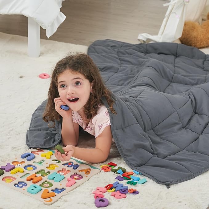 Weighted Blanket Kids 5lbs, Cooling and Breathable Heavy Blanket for 40-60lbs with Premium Glass Beads - 36" x48" Soft Thick Small Throw Blankets for All-Season Sleeping Comfort - Grey