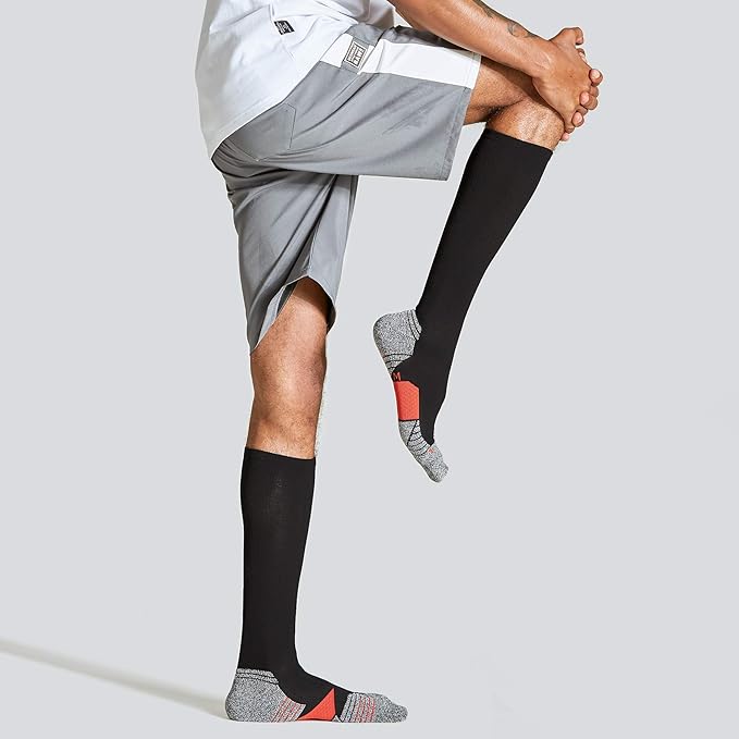 WANDER 3-6 Pairs Men's Athletic Run Cushion Over-the-Calf Tube Socks