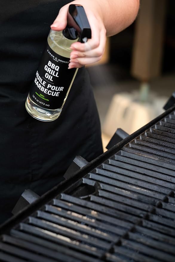 CARON & DOUCET BBQ Grill Cleaner Oil (8oz) & Natural Red Cedar Wood BBQ Grill Scraper Bundle – Wire Bristle Free, Safe Tool for Gas & Charcoal Grates
