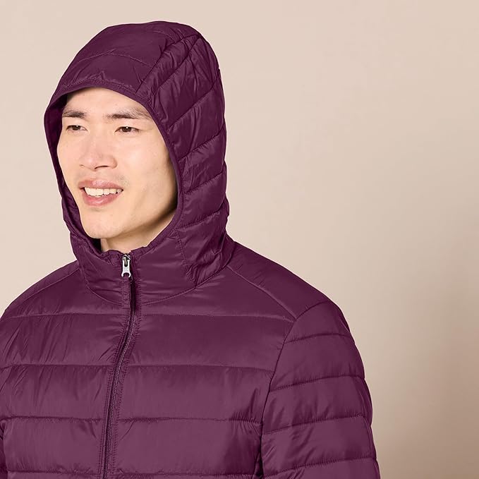 Amazon Essentials Men's Lightweight Water-Resistant Packable Hooded Puffer Jacket