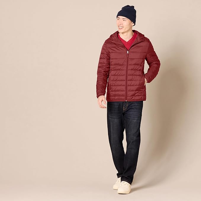 Amazon Essentials Men's Lightweight Water-Resistant Packable Hooded Puffer Jacket