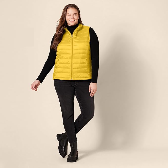 Amazon Essentials Women's Lightweight Water-Resistant Packable Puffer Vest