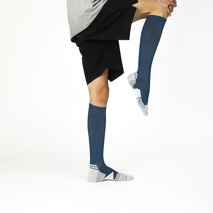 WANDER 3-6 Pairs Men's Athletic Run Cushion Over-the-Calf Tube Socks
