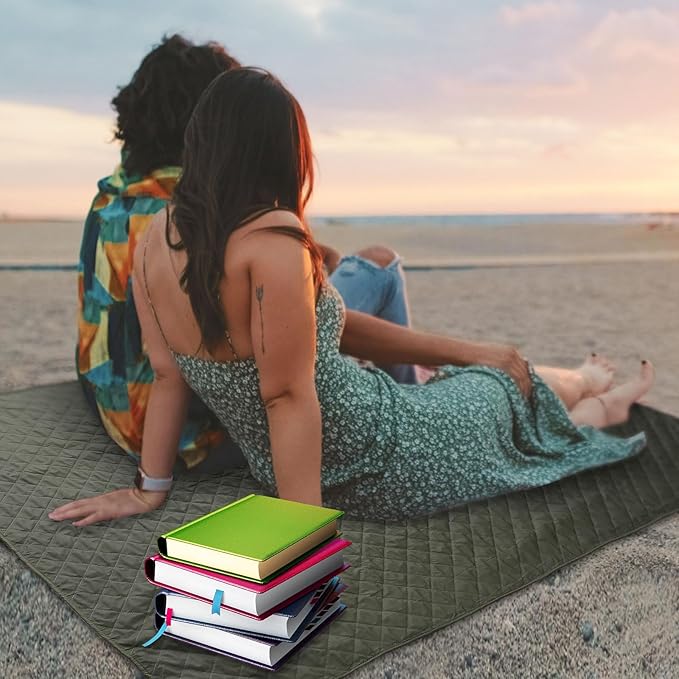 Tranqun 2 Large Outdoor Blanket 78'' x 55'' Quilted Windproof Waterproof Fleece Sandproof Stadium Foldable Warm Blanket for Camping Picnic Sporting Events Cold Weather (Military Green)