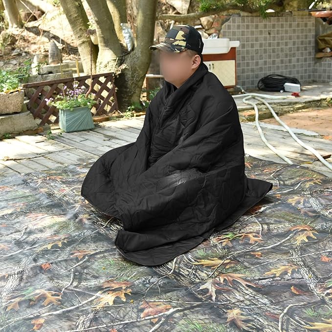 LOOGU Camo Blanket Waterproof Insulation Poncho Liner for Outdoor Camping, Hiking, Hunting, Survival, Backpacking, Picnicking