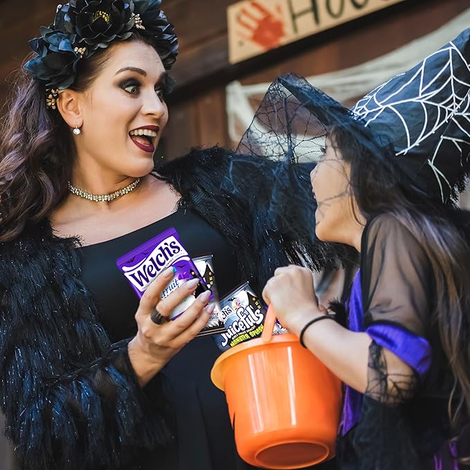 Welch’s Fruit Snacks Mixed Fruit Halloween & Juicefuls Monster Splash Variety Pack, Great for Trick or Treating, 0.5oz (Pack of 70ct)