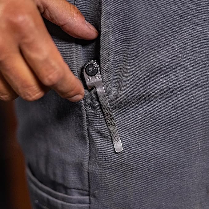 Gerber Gear Armbar Trade 8-in-1 Multi-tool - 2.5" Plain Edge Blade, Pry Bar, Hammer - EDC Gear and Equipment - Onyx