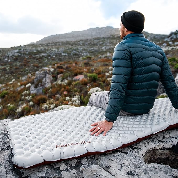 Naturehike Ultralight Insulated Sleeping Pad with R5.8, 3.2in Thickened Patchworkable Inflatable Double Sleeping Mat for Camping, Hiking, Climbing with Inflatable Bag