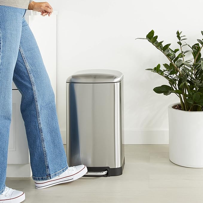 Amazon Basics Rectangular Small Trash Can with Lid and Soft-Close Foot Pedal for Bathroom, Bedroom, Living Room, Office, Smudge Resistant, 20l / 5.3 gallon, Nickel