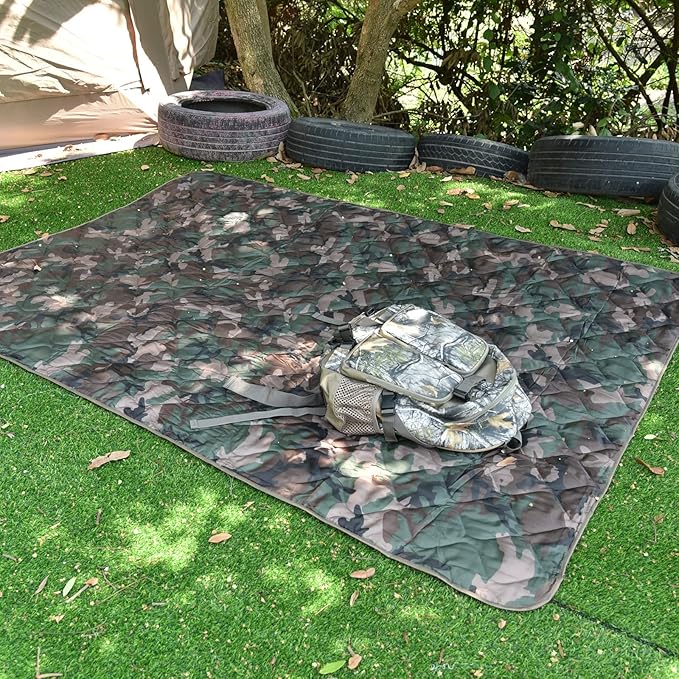 LOOGU Camo Blanket Waterproof Insulation Poncho Liner for Outdoor Camping, Hiking, Hunting, Survival, Backpacking, Picnicking
