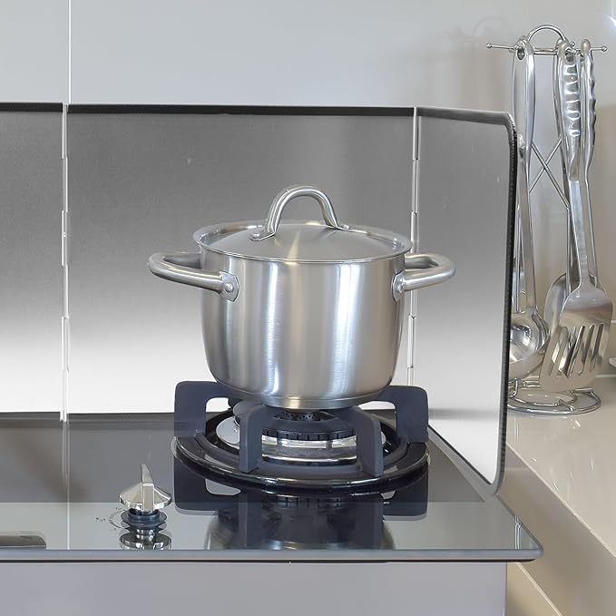 Splatter Guard for Frying Non-Stick 3 Sided Foldable Grease Splatter Screen Stainless Steel Backsplash Anti Splatter Shield Guard for Stove Screen Protector for Frying Stove Top Wall Easy to Clean M