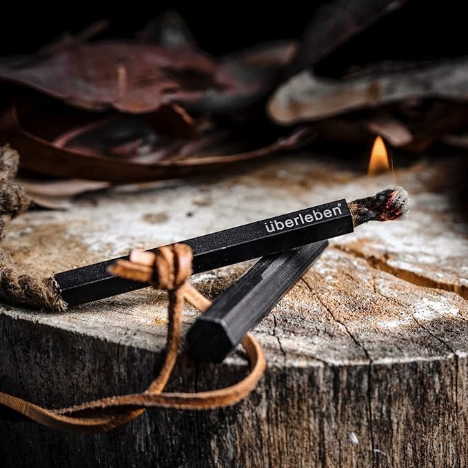 Überleben Tindår Tinder Fire Starter Kit, Wicker Rope Kit - Fire Starter Survival Tool Kit, Waterproof, 60 Min Burn Time - Paraffin Wax Rope Hemp Wick & Bellow - Black Aluminum Sleeve & Slider Box