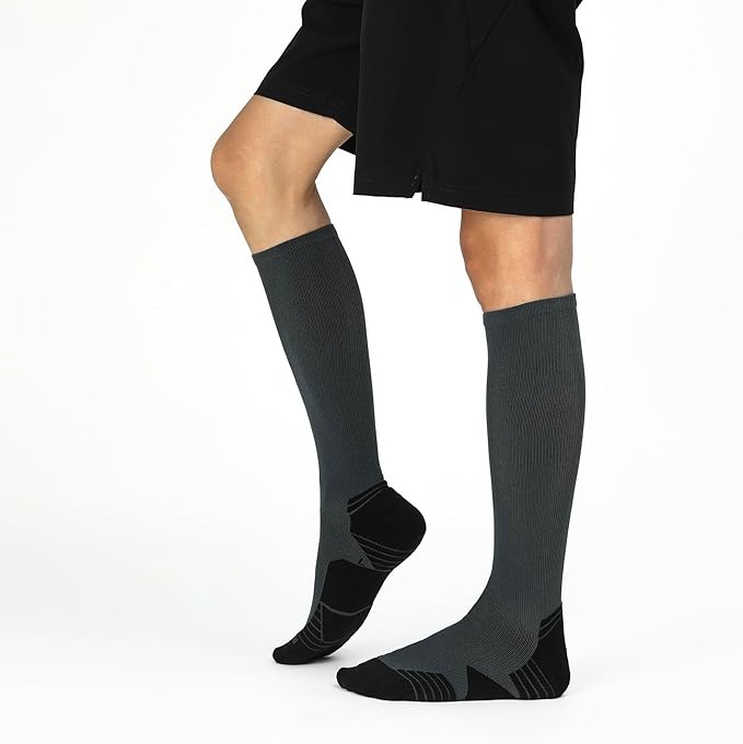 WANDER 3-6 Pairs Men's Athletic Run Cushion Over-the-Calf Tube Socks
