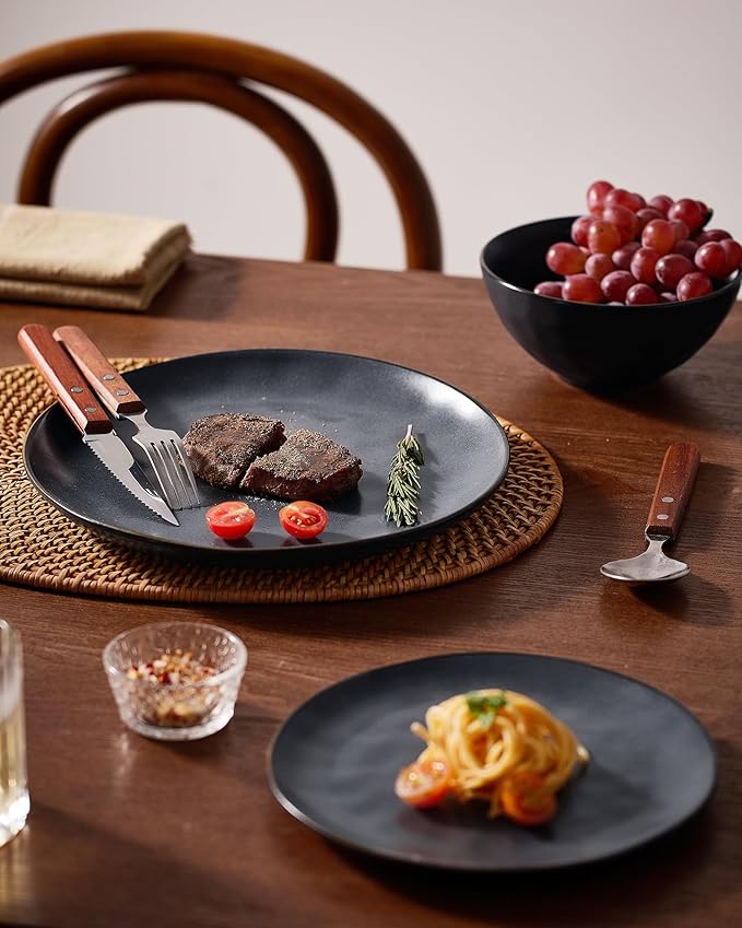 Famiware Dinnerware Sets for 6, Ocean Round 18-Piece Kitchen Plates and Bowls Sets, Microwave and Dishwasher Safe, Scratch Resistant, Matte Black
