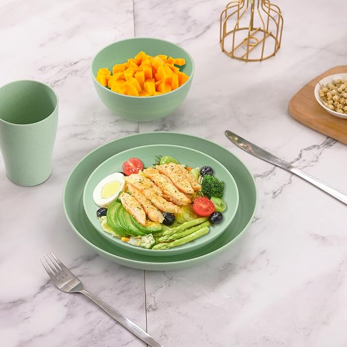 Camping Plates Cups and Bowls Set Green Reusable Microwave Safe Lightweight Unbreakable Plastic Dishes Set for Kids Elderly Kitchen Adults Outdoor,32 Pcs Holiday Dinnerware Sets for 8