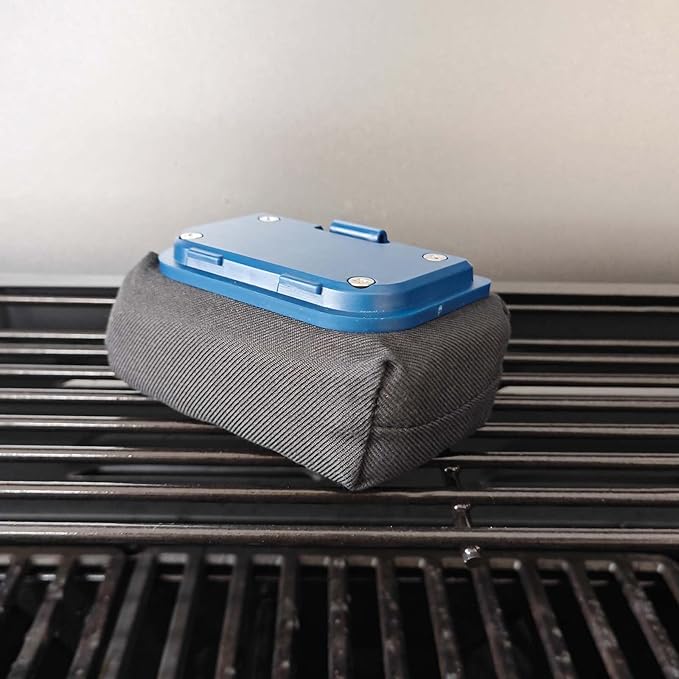 Blue Grill Brush Bristle Free, Replaceable BBQ Cleaning Head Accessories Cleaner, Black Wavy Pad Perfect for Stainless Steel, Porcelain, Cast Iron Grates Round Rectangle Grates