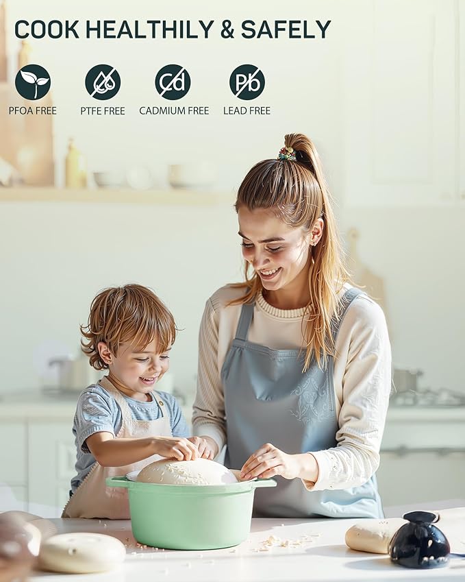 Enameled Cast Iron Dutch Oven – 4.4 Quart Pot with Lid & Potholders – Heavy-Duty Cookware for Bread Baking, Braising, Stews & Roasting – Oven & Stovetop Safe up to 500°F – Mint Green