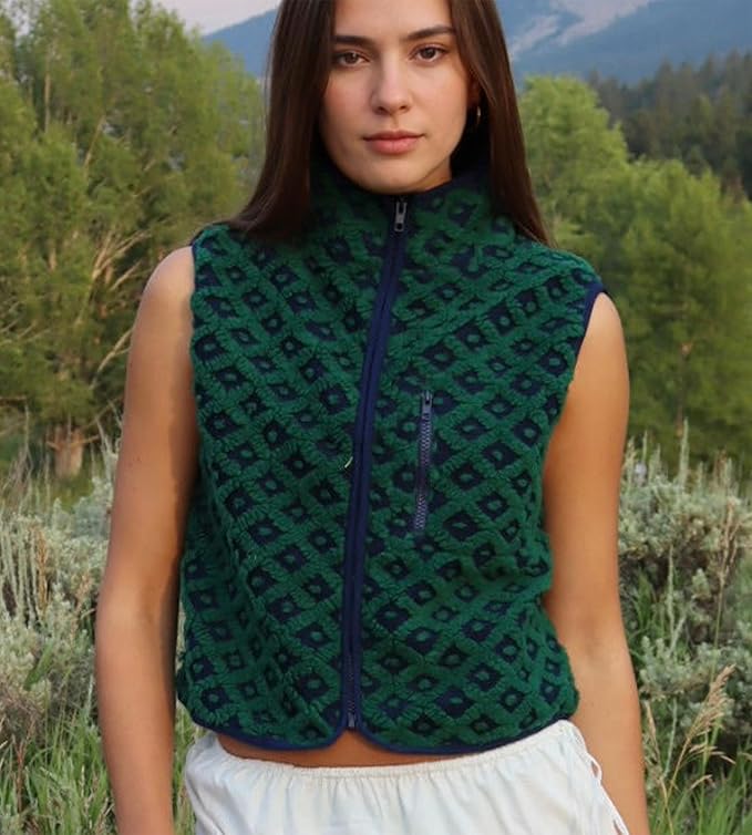 Colorful world Womens Checkered Sherpa Vest Fleece Jacket Lightweight Zip Up Sleeveless Crochet Plaid Gilet with Pocket