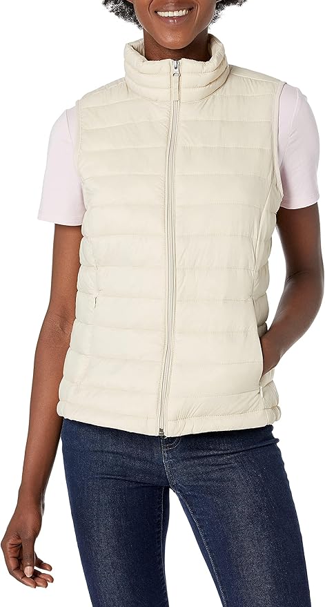 Amazon Essentials Women's Lightweight Water-Resistant Packable Puffer Vest