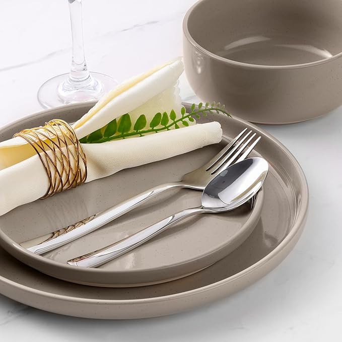 LIANYU Ceramic Dinnerware Sets for 6, 18 Piece Dish Dinner Set for Dessert Salad Pasta, Stoneware Kitchen Dining Plates and Bowls, Chip & Scratch Resistant, Milky Brown