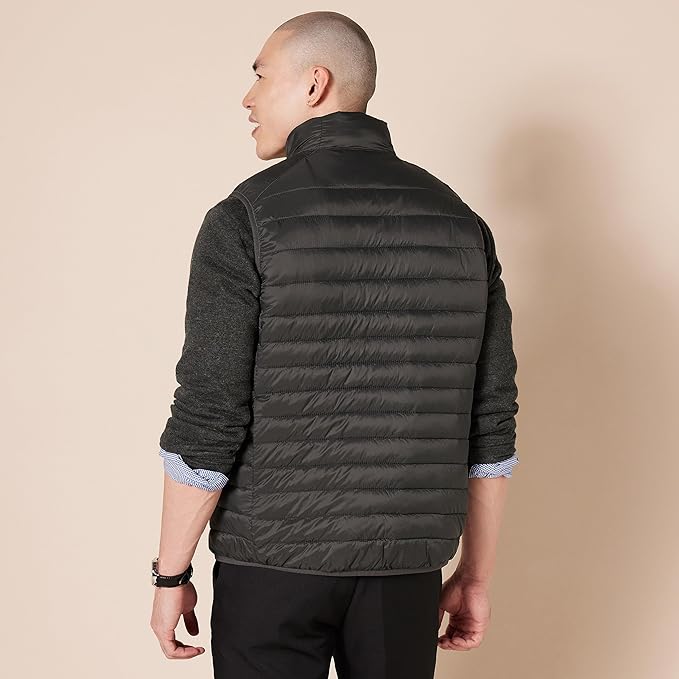Amazon Essentials Mens Lightweight Water-Resistant Packable Puffer Vest