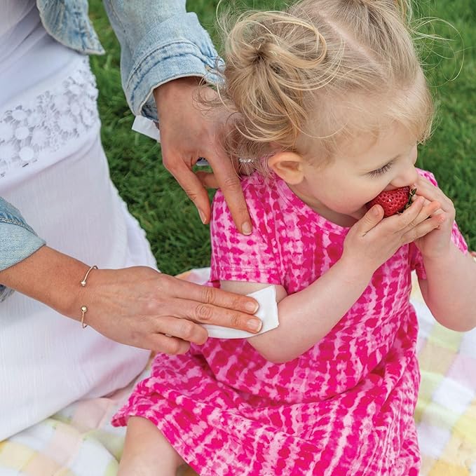 YAYA ORGANICS Baby Bug Ban Spray + Wipe Bundle - All-Natural Repellent Made with Essential Oils for Babies, Little Kids and Sensitive Skin (4 Ounce Spray + 12-Pack Wipe)