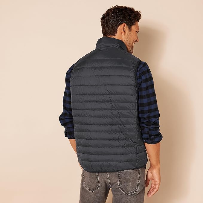 Amazon Essentials Mens Lightweight Water-Resistant Packable Puffer Vest